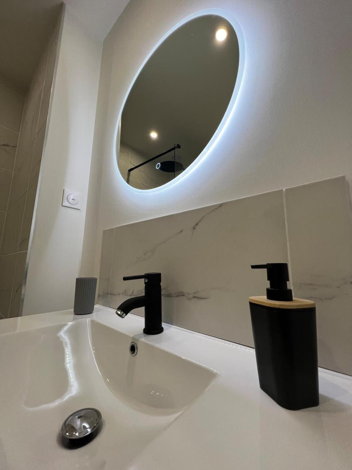 Casa Faro -T2 -Hyper Centre Brive -Rue Commercante Exterior foto